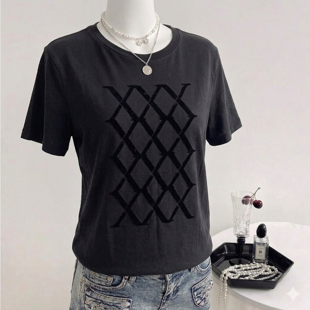 Express Charcoal Men's Tee with Geometric Pattern